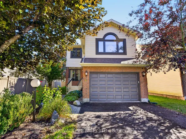 96 Florizel Ave, Ottawa, ON K2H 9P9