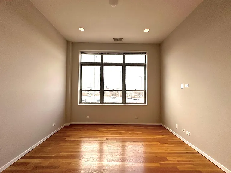 2157 N Damen Ave #305 — Photo 20