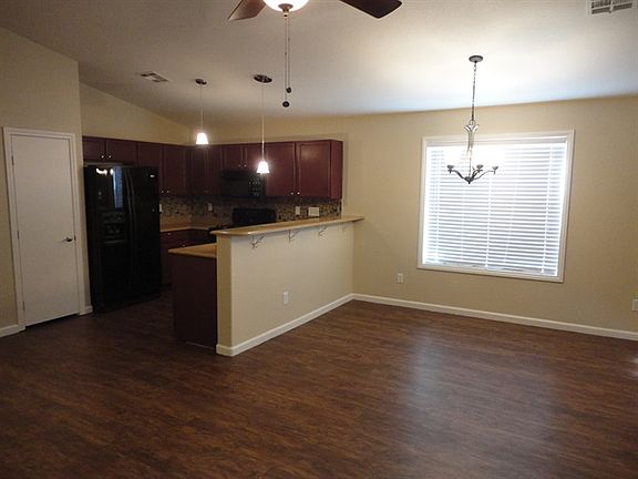 5th image of 6029 Soft Springs Ave