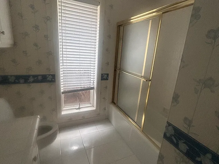 Guest Bathroom #1