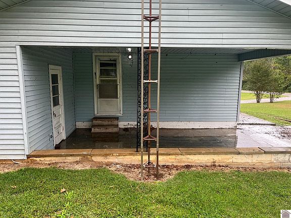 5th image of 8 Baker Rd
