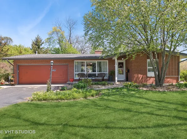 304 Grove St, Crystal Lake, IL 60014