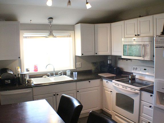 2nd image of 11210 College Ave #825003