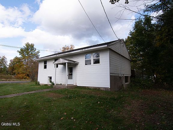 3rd image of 54 Myrtle Street