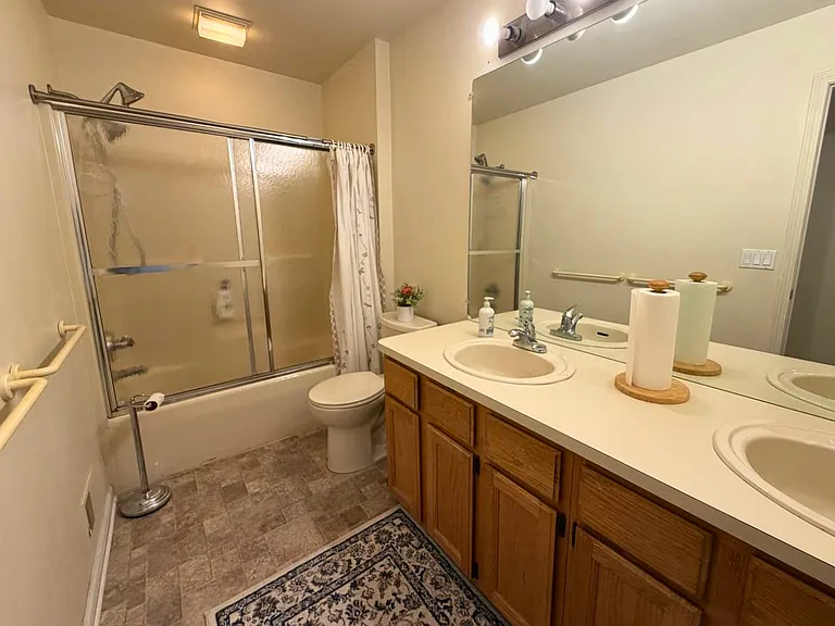 6028 Meadowview Dr — Photo 27