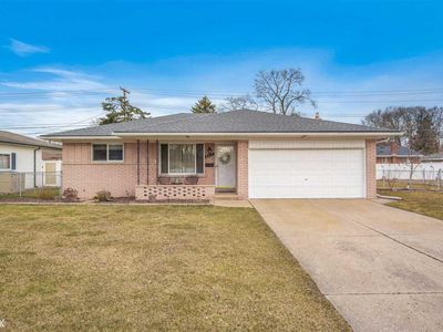 9017 Hensley Dr, Sterling Heights, MI, 48314