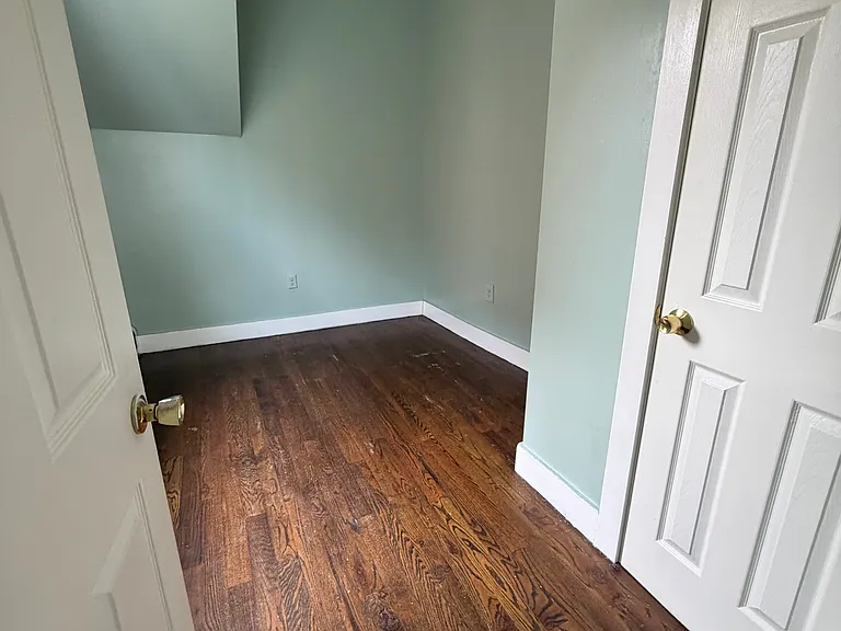 244 Smith St #1 — Photo 8