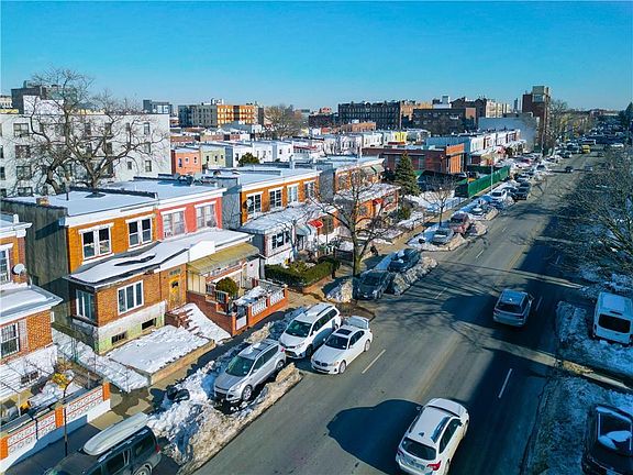 5th image of 2107 65th St