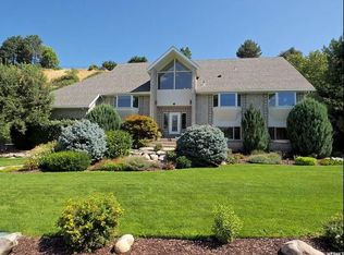 1941 E Forest Creek Ln, Cottonwood Heights, UT 84121