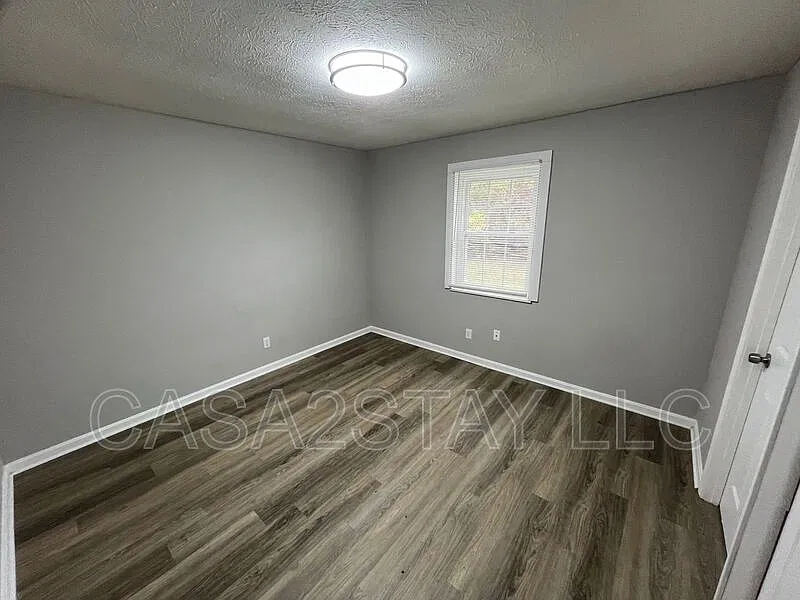 1 bed, 1.0 bath, $675 — Photo 4