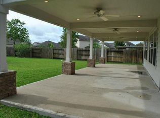 926 Honeysuckle Vine Dr, Rosenberg, TX 77469