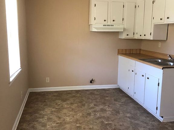 2nd image of 620 Evans St #Z8