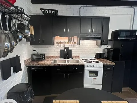 1310 W Park Ave #B — Photo 15