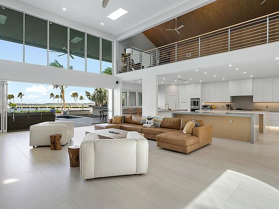 5th image of 6879 SE South Marina Way