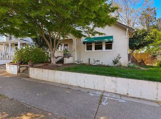 1818 Chestnut St, Redding, CA 96001