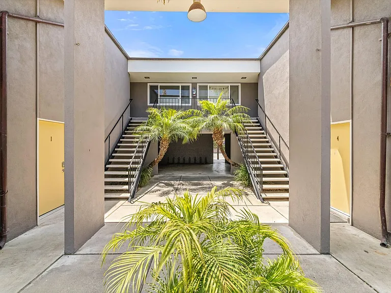 Renovated Apartments in Isla Vista — Photo 23