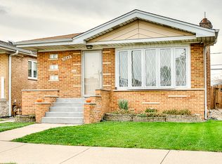 7047 W 64th St, Chicago, IL 60638