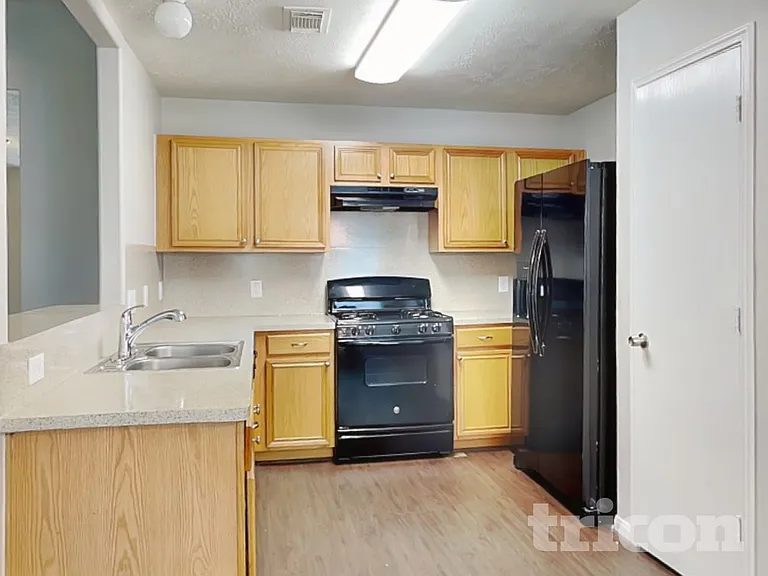 12230 Scarlet River Dr — Photo 6