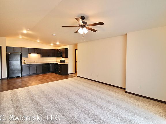 5th image of 1902 N Hume Ave #23