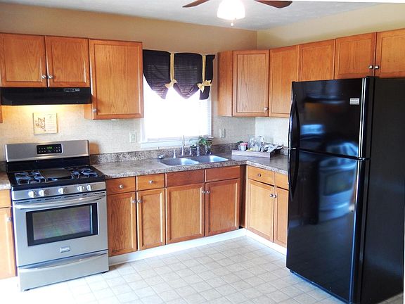 5th image of 1543 Van Buren Dr