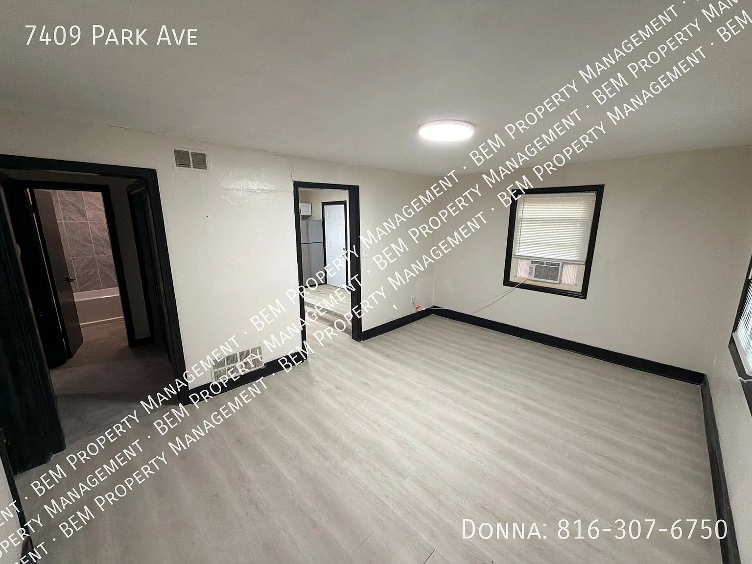 2 bed, 1.0 bath, 928 sqft, $950 — Photo 2