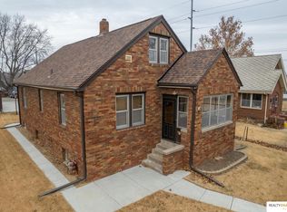 4108 S 38th St, Omaha, NE 68107