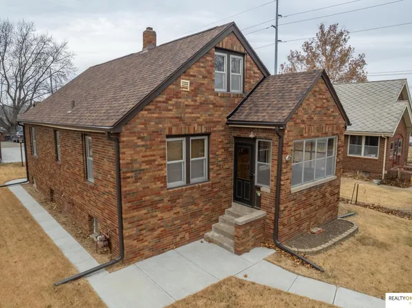 4108 S 38th St, Omaha, NE 68107