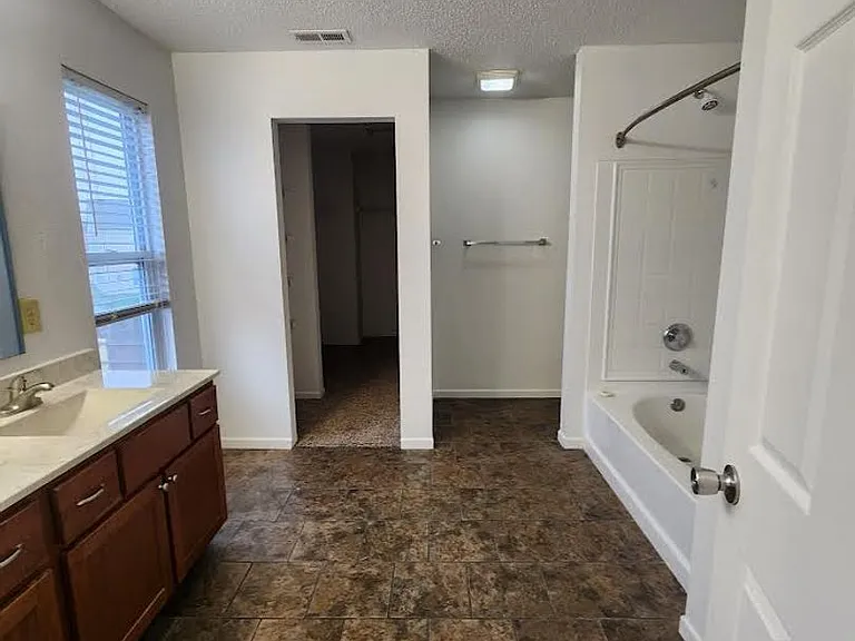 8614 Hopewell Ct — Photo 12