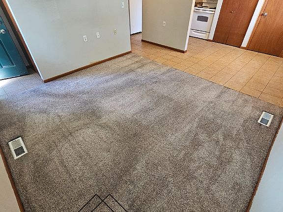2nd image of 102 8th Ave NW #6-A