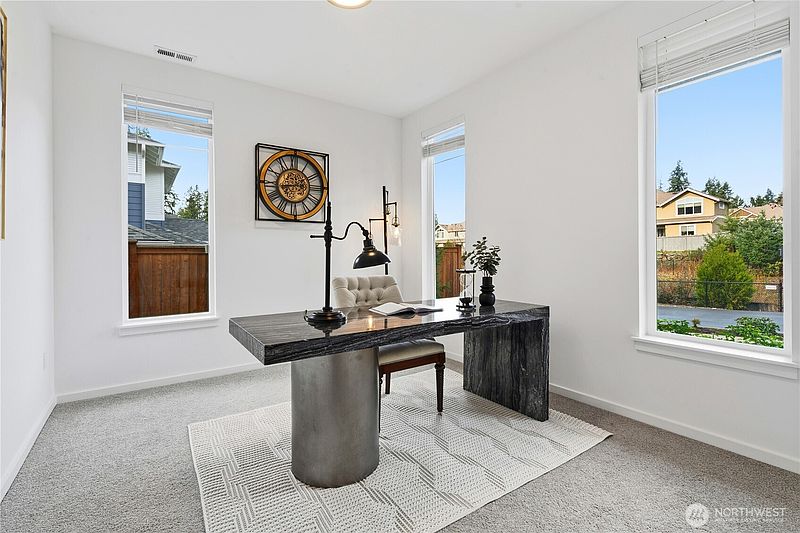 3rd image of 6563 SE 8th Place