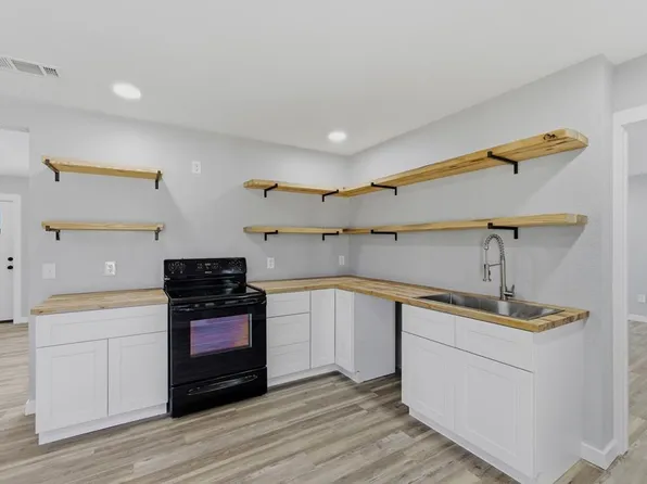 39 Sol Salido Cir, Sanderson, TX 79848