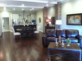 120 N Court Sq, Magnolia, AR 71753