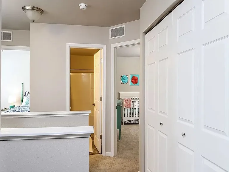1040 Broken Ridge Dr — Photo 15