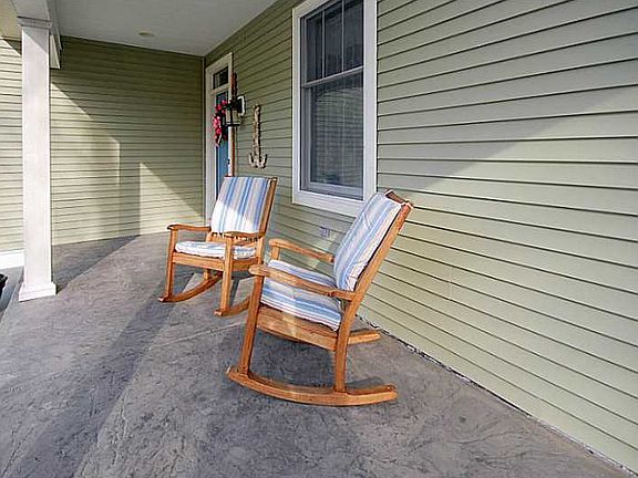 5th image of 60 Julia Ct
