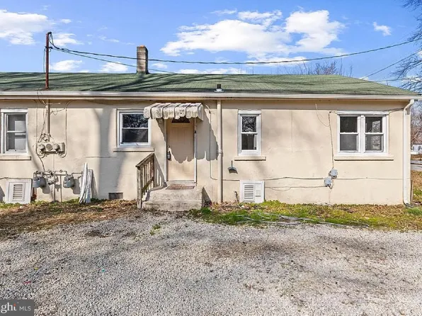 118 E Del A Vue Ave, Carneys Point, NJ 08069