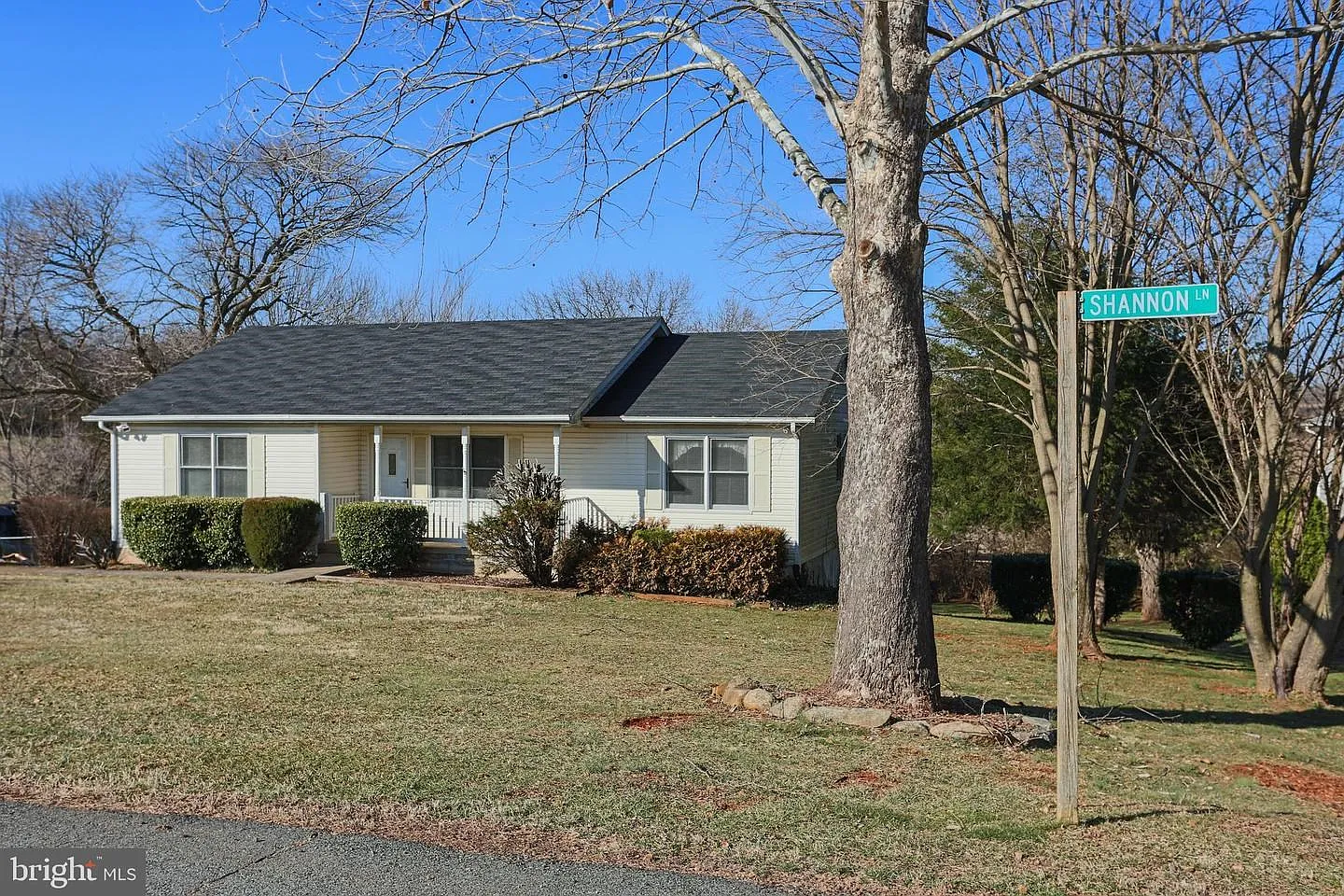 16342 Shannon Ln photo 1