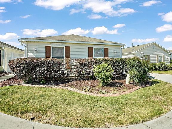 2nd image of 888 Tanglewood Pl