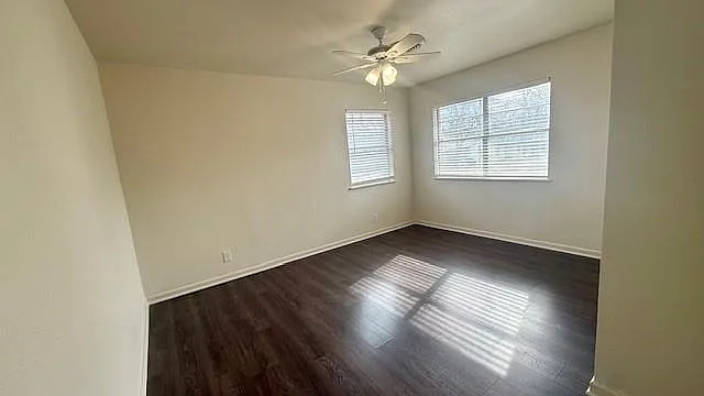 800 Otis St — Photo 17