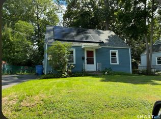 15 Broadvale Rd, Meriden, CT 06450