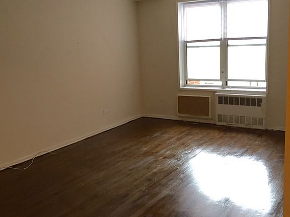 4th image of 6115 43rd Ave #4P