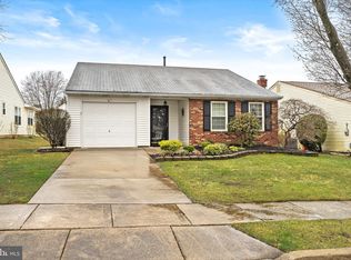 107 Carriage Hill Ct, Columbus, NJ 08022