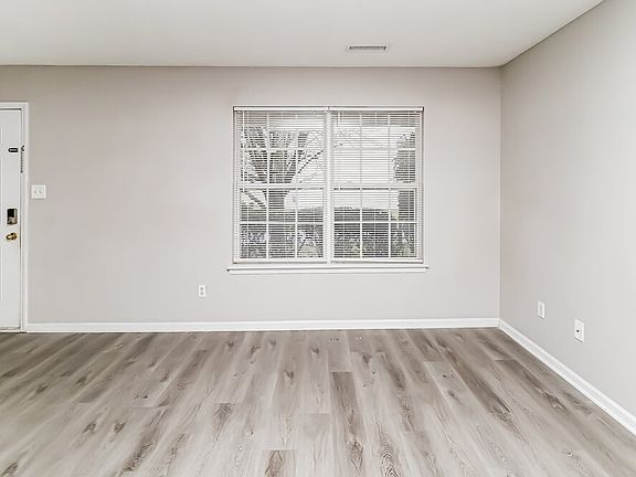 4th image of 11313 Red Finch Ln