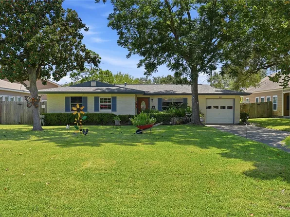 843 S Lamont St, Aransas Pass, TX 78336
