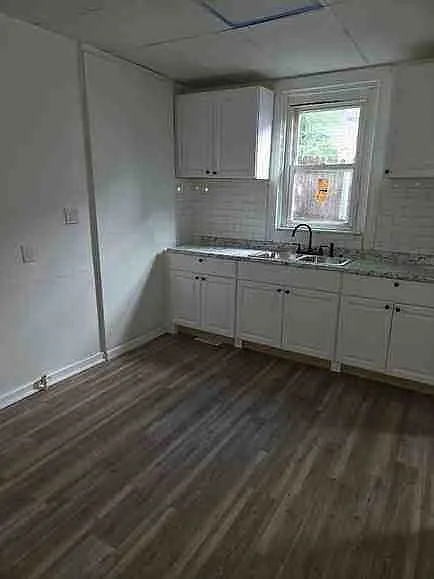 3 bed, 1148 sqft, $1,800 — Photo 2