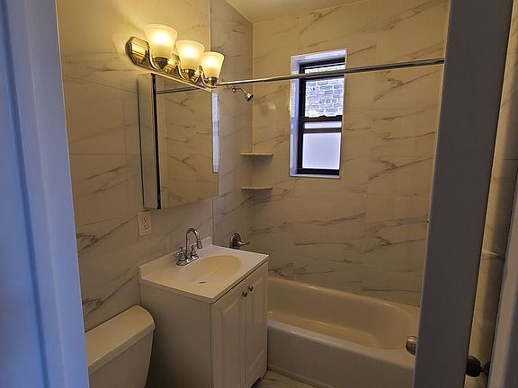 4th image of 30-75 34th St #4R