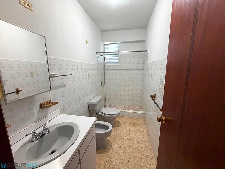 7 San Carlos #7 — Photo 10
