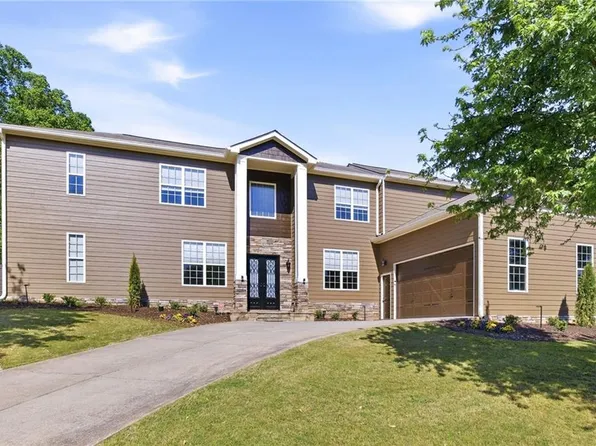 232 Waters Lake Dr, Woodstock, GA 30188