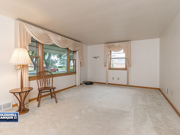 3rd image of 1026 Winford Ave