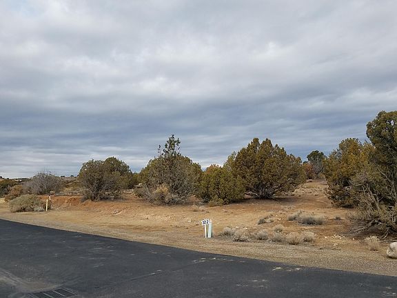 2nd image of 6422 Castle Rock Cir