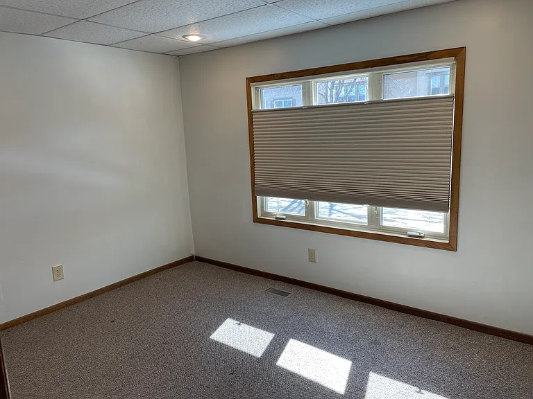 Bedroom. Shade included.